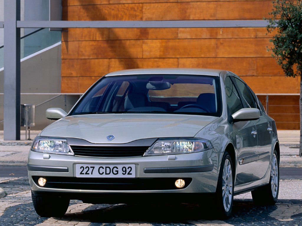 Автомобили Renault Laguna II лифтбек 2.2d MT (150 л.с.) интересная  информация