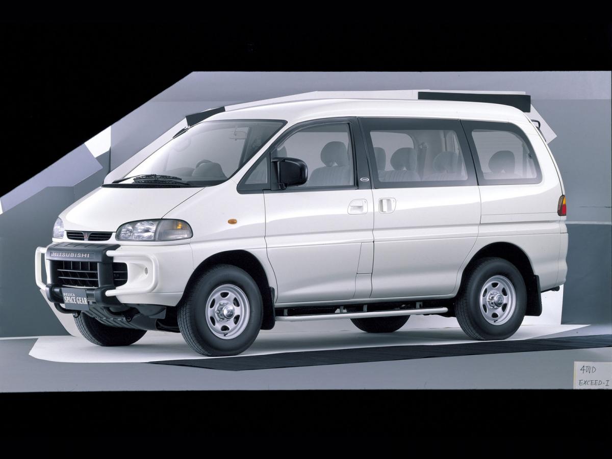 Автомобили Mitsubishi Delica IV минивэн 2.4 AT (135 л.с.) техническая  информация