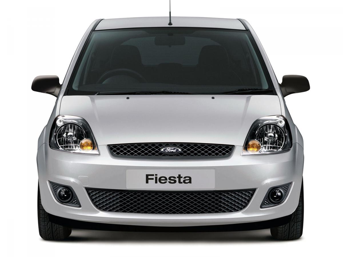 Авто Ford Fiesta Mk5 хэтчбек 3 дв. 1.2 MT (75 л.с.) полезная информация