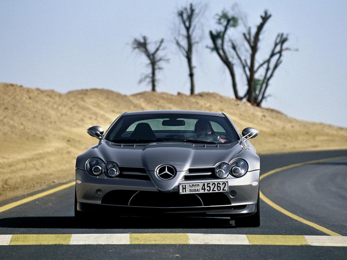 Авто Mercedes-Benz SLR McLaren купе 5.4 AT (650 л.с.) техническая информация